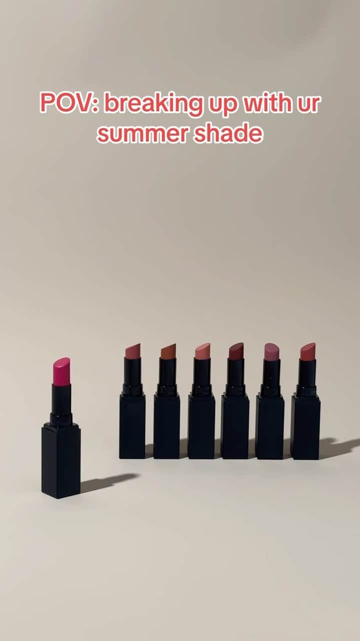 Revlonのインスタグラム：「💔...don’t worry, we won’t shame you if you get back together 😉」