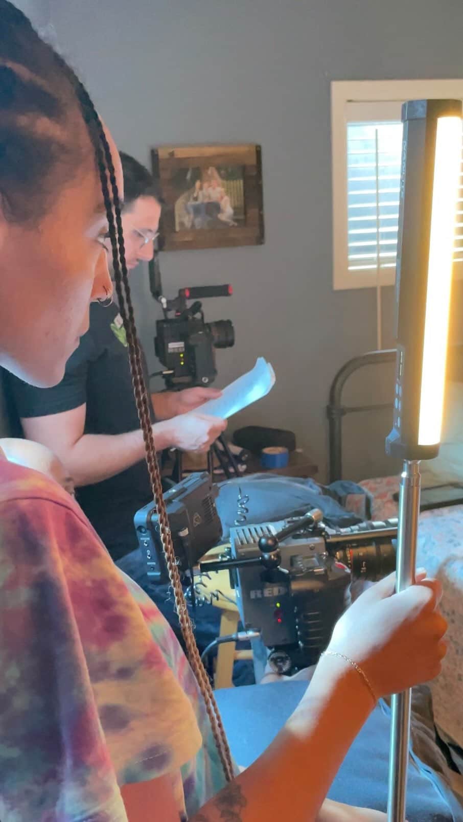 のインスタグラム：「Lighting is so important. setting and color make a big difference on screen.  This is happening behind the scene😂😂😂 #productionlife  #horrormovie  #goonofthelagoon  #ホラー映画」