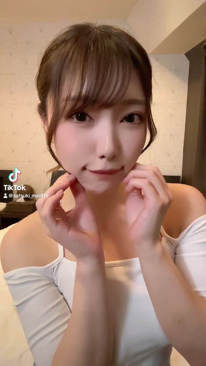 のインスタグラム：「丸顔🫨  実はぽっち🙊💭💭💭   #tiktok  #ぽち  #丸顔  #グラビア   #女優  #japanesegirl  #🇯🇵」