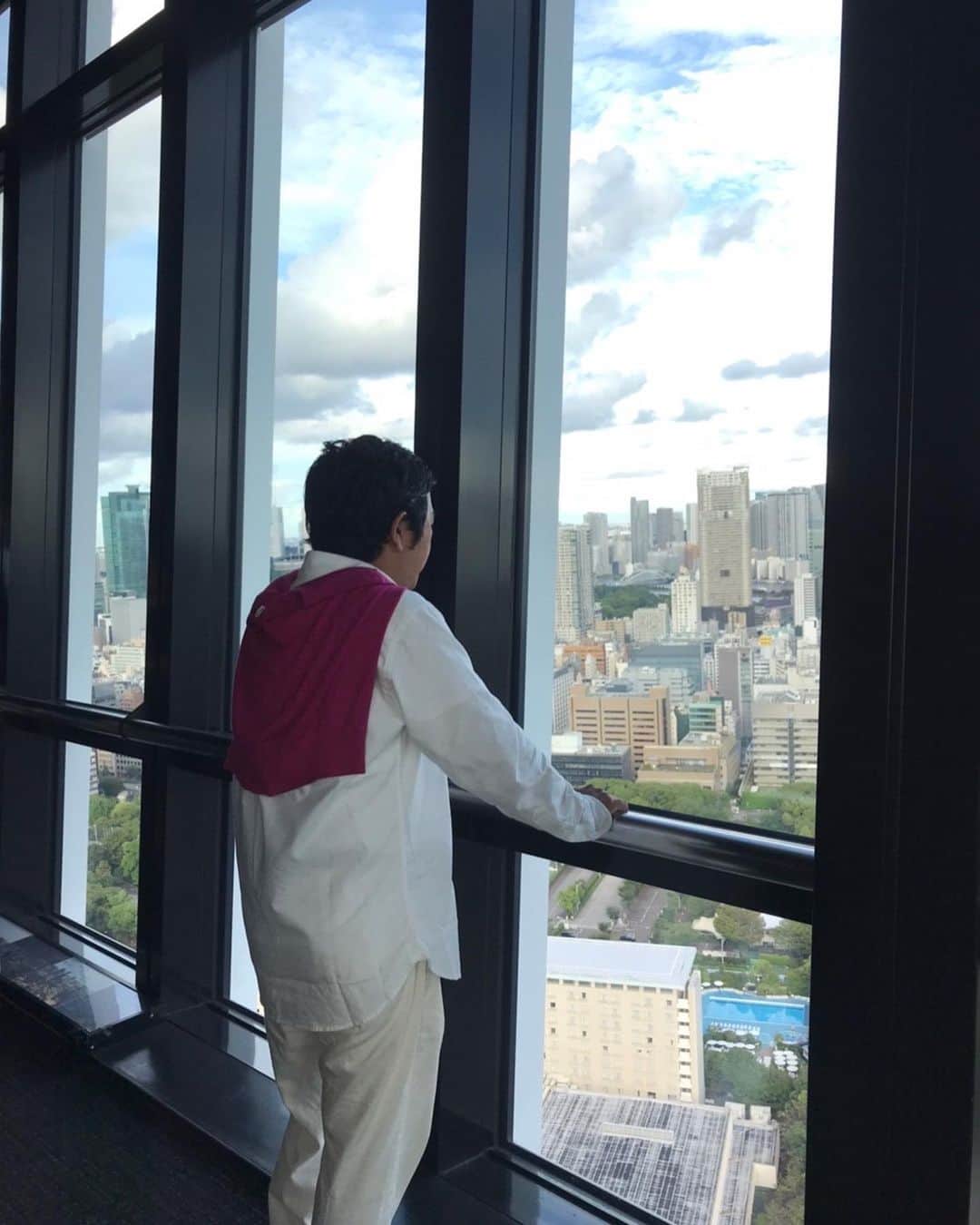 小石田純一さんのインスタグラム写真 - (小石田純一Instagram)「TBS「チョコプラの超ヒット商品研究所」に出演させていただきました。「フットエナジープロ」を20日間使って東京タワーを階段で登りました。軽やかに登れました！  #チョコプラの超ヒット商品研究所  #TBS  #テレビショッピング  #通販番組  #東京タワー  #フットエナジープロ  #小石田純一 #ものまね芸人 #お笑い芸人」10月4日 12時10分 - koishida.trendy