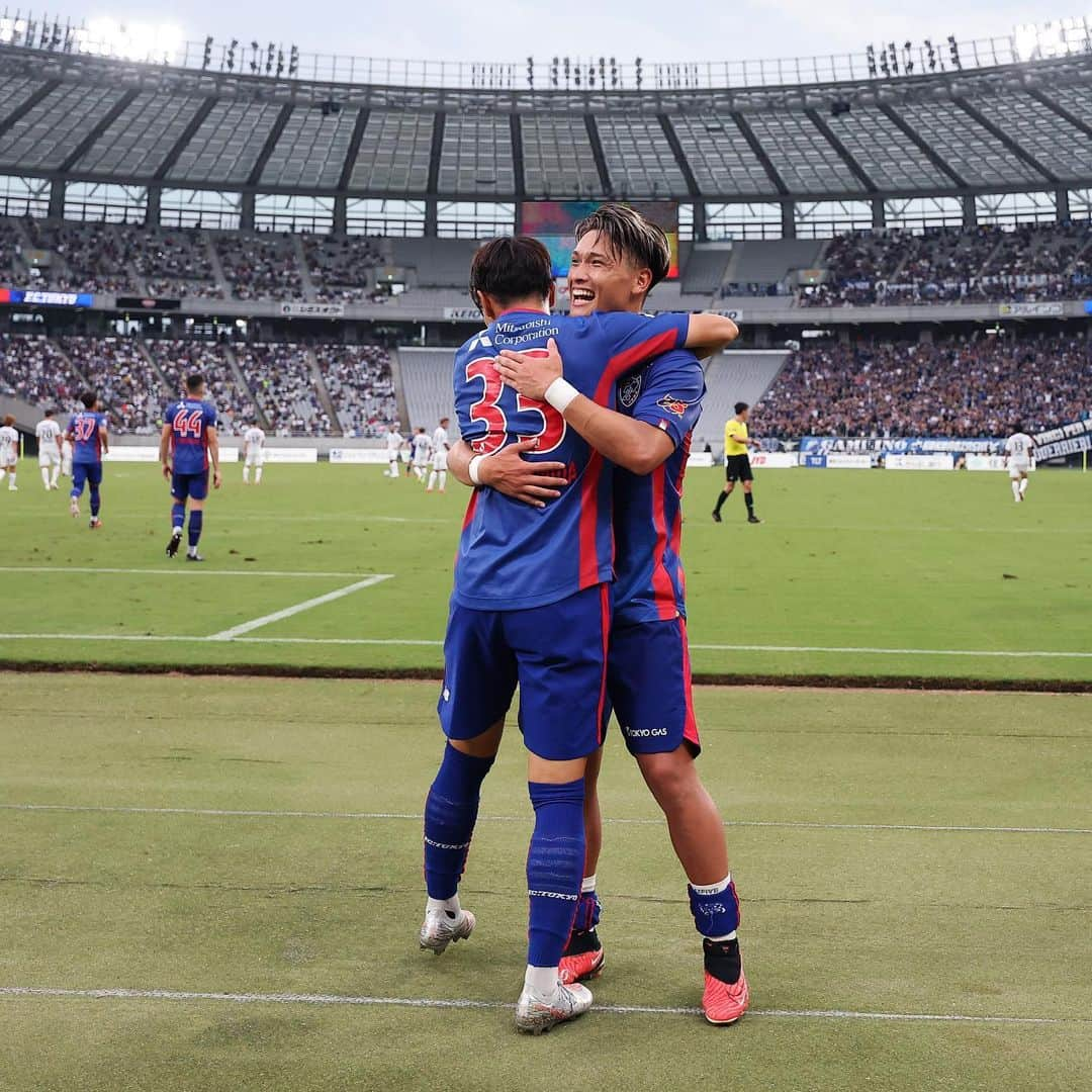 FC東京オフィシャルグッズさんのインスタグラム写真 - (FC東京オフィシャルグッズInstagram)「🔵🔴 vs #ガンバ大阪   1人で切り裂き2戦連発。 キレキレドリブラーが波に乗ってきた。 @fctokyoofficial  #俵積田晃太  #FC東京 #fctokyo #tokyo」10月4日 17時00分 - fctokyoofficial