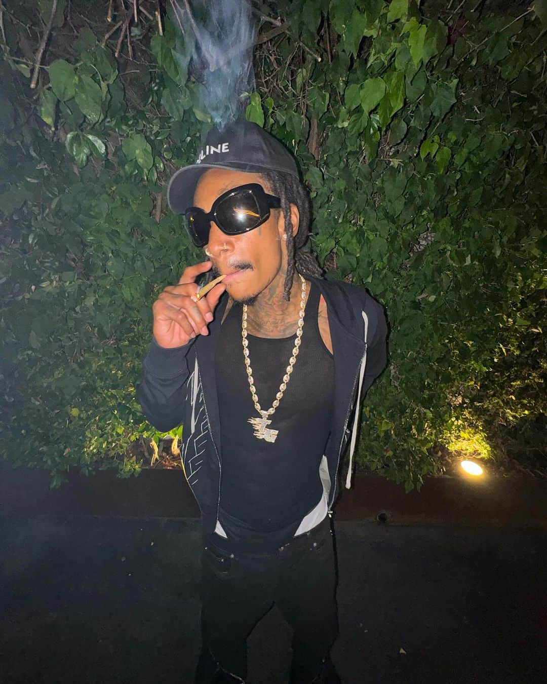 ウィズ・カリファさんのインスタグラム写真 - (ウィズ・カリファInstagram)「Happy not my Birthday」10月4日 12時23分 - wizkhalifa