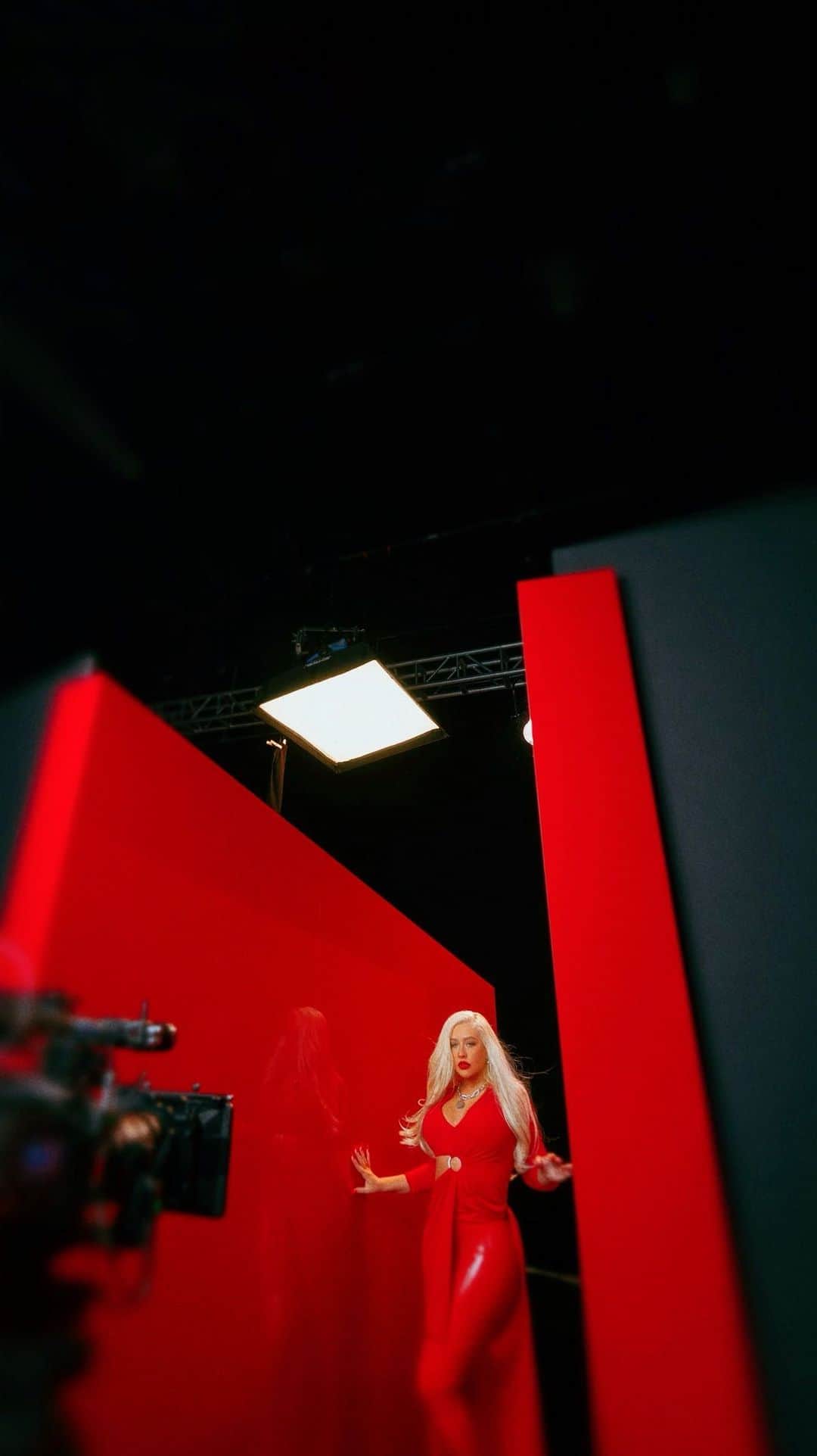 クリスティーナ・アギレラのインスタグラム：「Xtina in a bottle 💋」