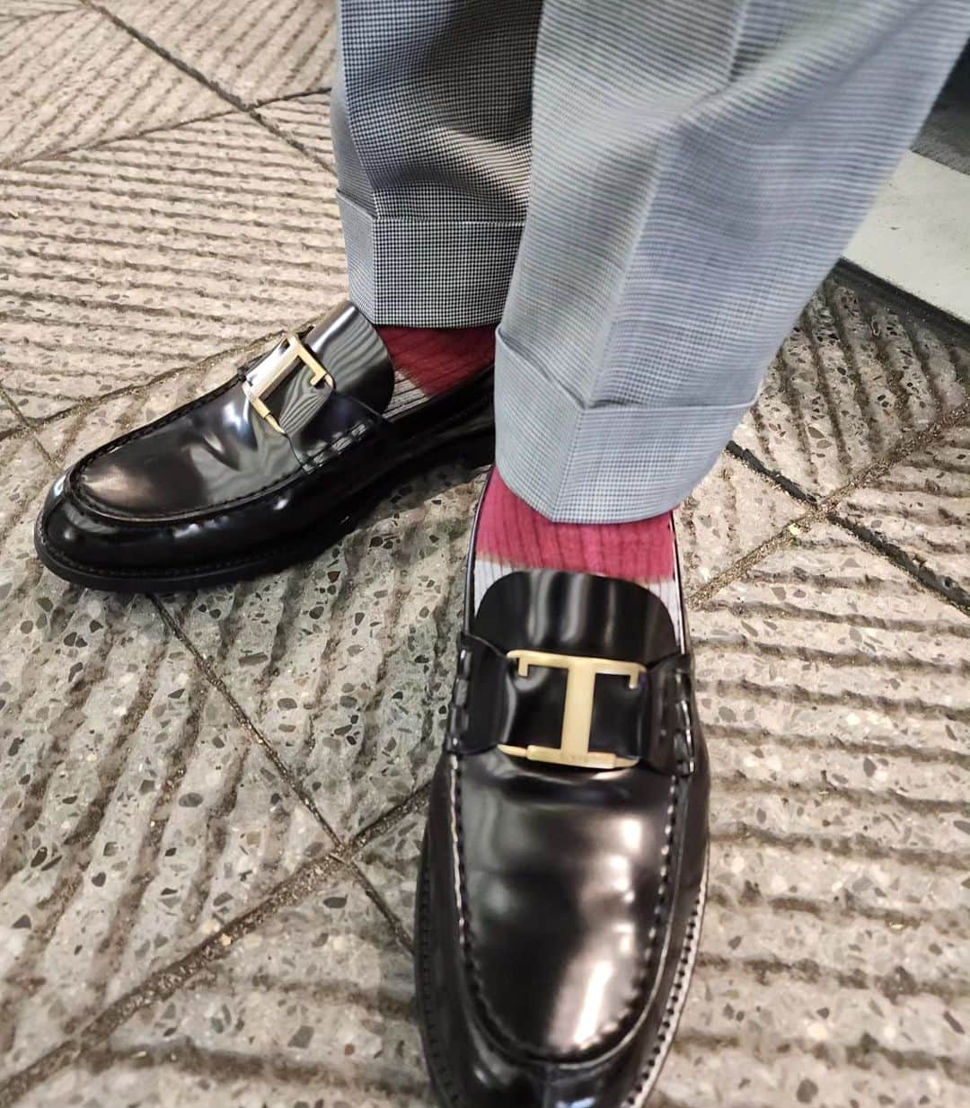 峰竜太さんのインスタグラム写真 - (峰竜太Instagram)「#アド街ック天国 #jacket #estnation #shirt #doihokosho #tie #kiton #pants #gta #shoes #todsshoes」10月4日 13時15分 - mineryuta