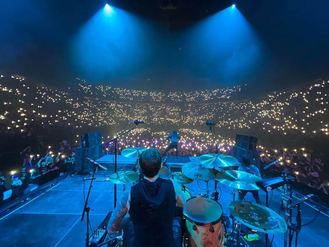 ロニー・ラドクのインスタグラム：「Portland you got me, I’m putting my pronouns in my bio after that show」