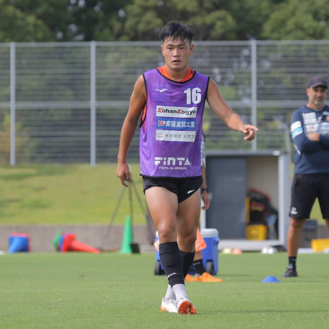 レノファ山口FCさんのインスタグラム写真 - (レノファ山口FCInstagram)「10月4日 トレーニング #renofa #石川啓人 #ヘナン #大槻周平 #河野孝汰 #寺門陸 #上本銀太 #矢島慎也」10月4日 14時15分 - renofa_yamaguchi