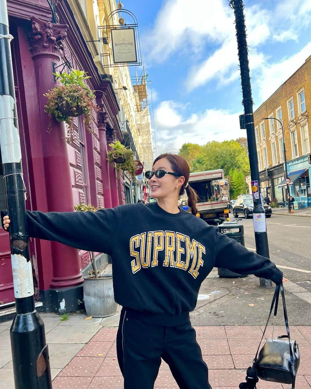 ユリ のインスタグラム：「🇬🇧  #LONDON」