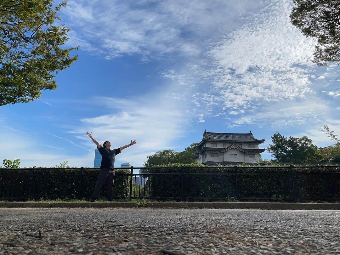 山崎勝之のインスタグラム：「充実した大阪のお仕事！  どこでも行けるジムって嬉しい♪  美味しい料理も最高でした★  #モーションキャプチャー #大阪」