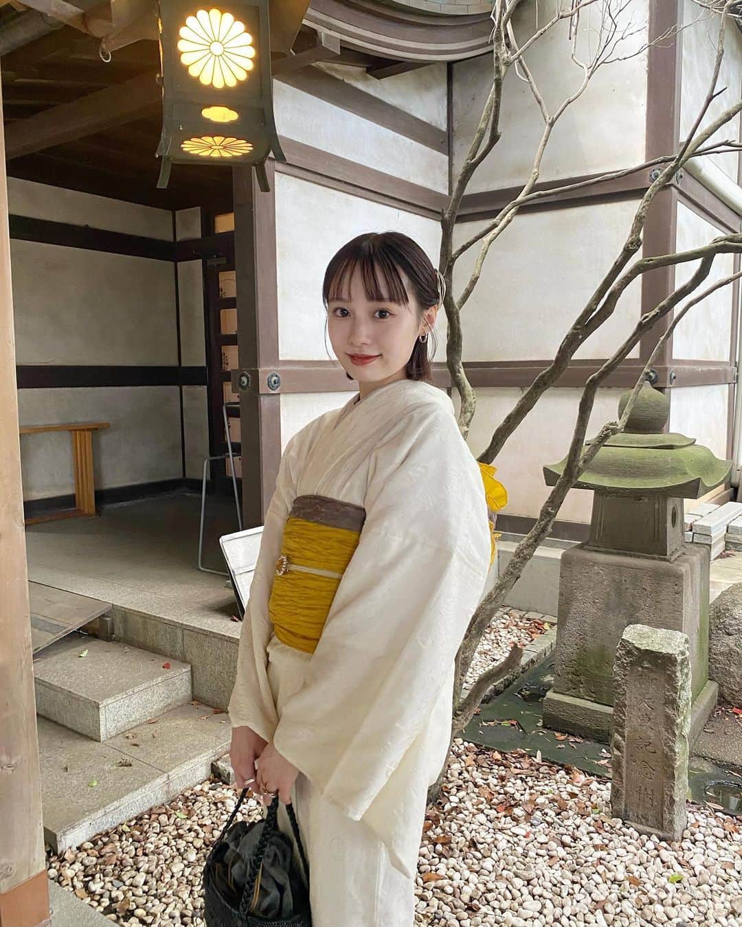 のインスタグラム：「久しぶりの川越〜🤍 昔ながらの街並みが本当に素敵🎐  着物を自分たちでチョイスしたら ほぼ双子の私たち🫶🏻」