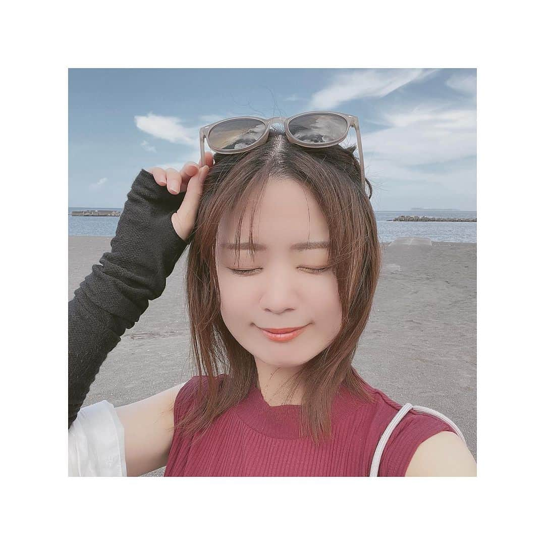 小泉里紗さんのインスタグラム写真 - (小泉里紗Instagram)「♨️ 1年頑張りましたの伊東温泉旅行でした! 小学生の時以来の陶芸不安そうすぎる🥺真剣なの伝わった？🍵笑 海すごい綺麗だった！でも眩しかったなー🏝 卒業前の思い出作り📷   #焼き物道場ハマルヤ  #陶芸  #伊東温泉」9月10日 22時22分 - risa_kizm