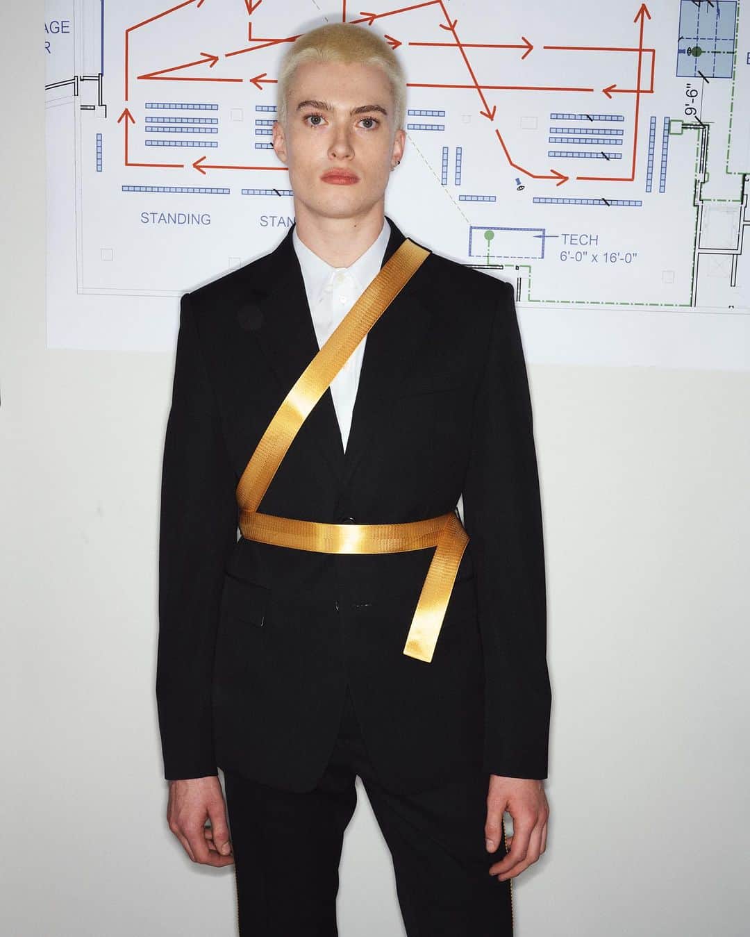 ヘルムート ラングさんのインスタグラム写真 - (ヘルムート ラングInstagram)「Backstage at Helmut Lang S/S 2024 Photographed by Justin Leveritt」9月10日 22時29分 - helmutlang