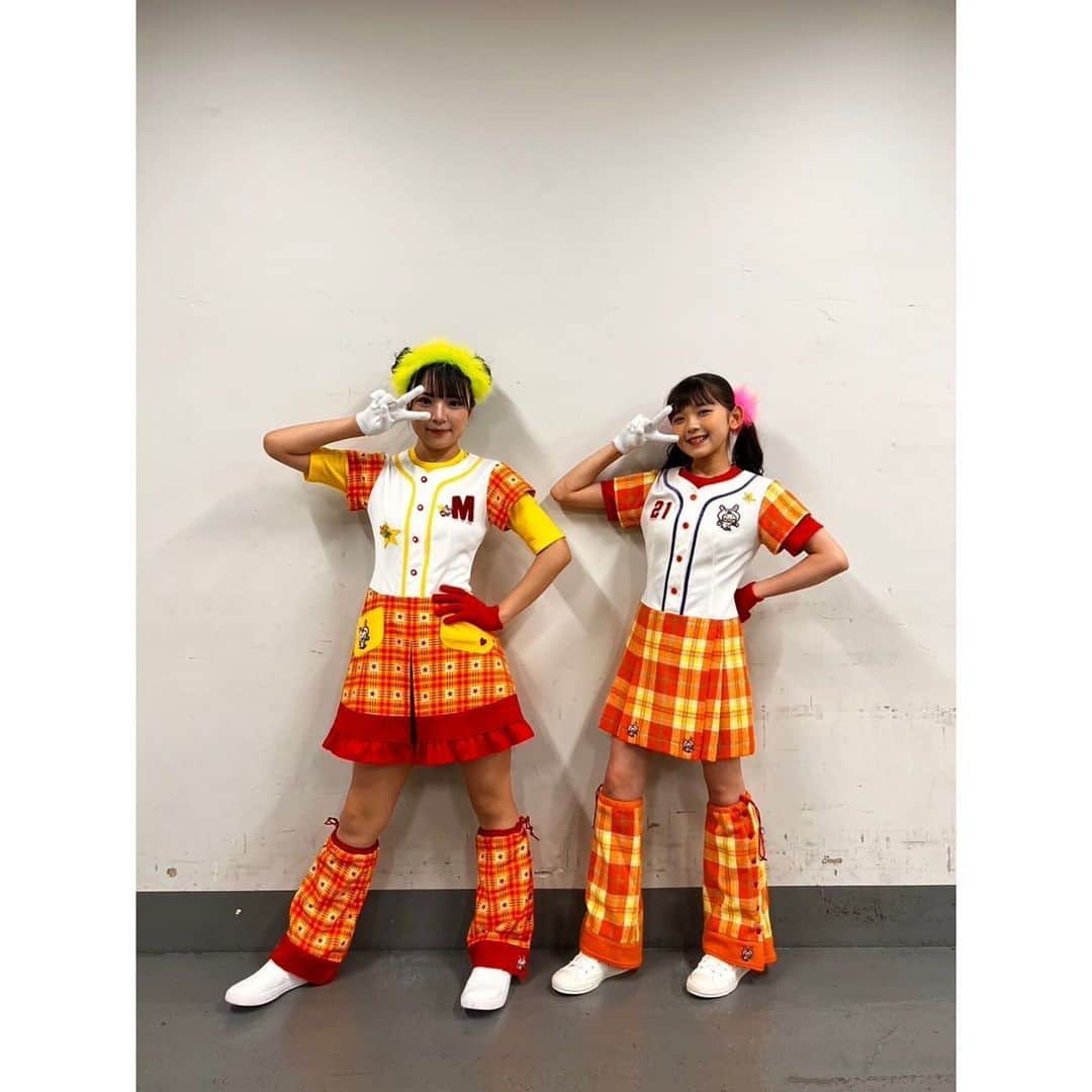 ANGERMEさんのインスタグラム写真 - (ANGERMEInstagram)「. こんばんは！#松本わかな です🙉  Hello! Project 25th ANNIVERSARY CONCERT  ありがとうございました！🤗🤗🤗  私は、「ALL FOR ONE & ONE FOR ALL!」ACT Iで「ミニモニ。ジャンケンぴょん！」を矢口真里さん、辻希美さん、豫風瑠乃ちゃんと一緒に披露させていただきました！  当時の衣装を着て、ミニモニ。さんをできるなんて、夢にも思っていませんでした🥹  とっても楽しかったです！！！！！  ありがとうございました！🥰  おいしい牛乳のむのだぴょん！🥛  #ANGERME #アンジュルム」9月10日 22時43分 - angerme_official