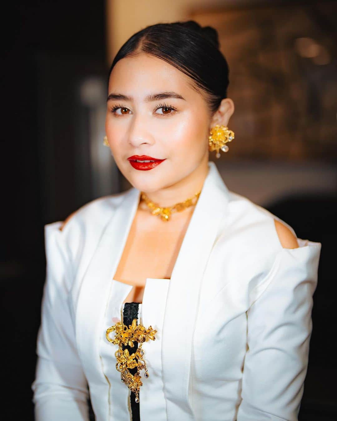 Prilly Latuconsinaさんのインスタグラム写真 - (Prilly LatuconsinaInstagram)「About last night!  World Premiere @filmbudipekerti at @tiff_net.  Gak sabar supaya teman-teman bisa nonton film nya pas nanti keluar di bioskop! ❤️」9月10日 22時38分 - prillylatuconsina96