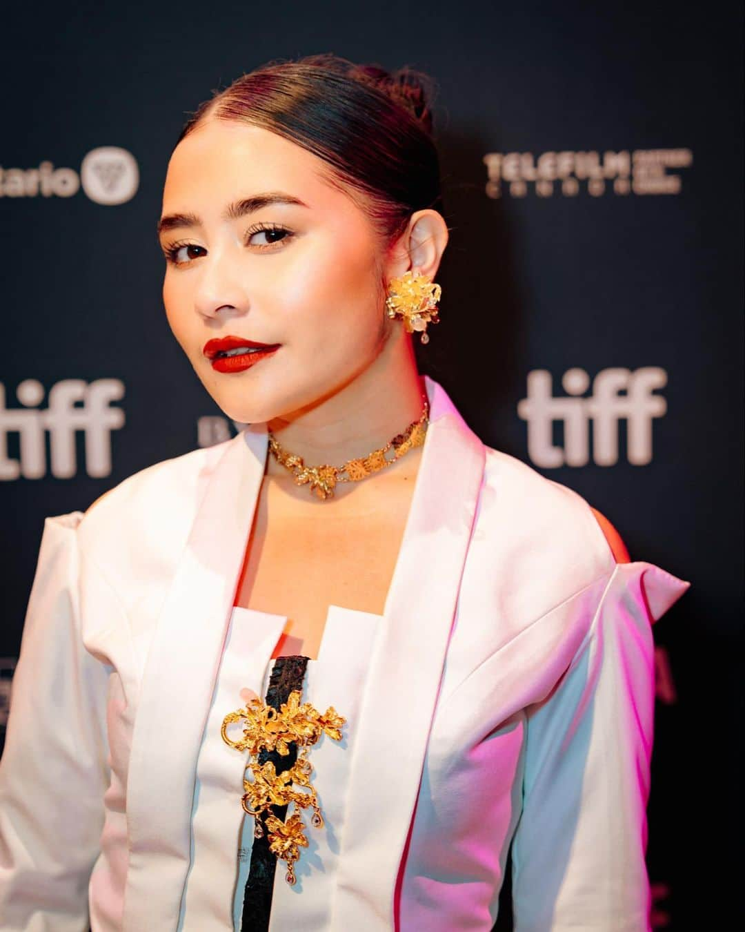 Prilly Latuconsinaさんのインスタグラム写真 - (Prilly LatuconsinaInstagram)「About last night!  World Premiere @filmbudipekerti at @tiff_net.  Gak sabar supaya teman-teman bisa nonton film nya pas nanti keluar di bioskop! ❤️」9月10日 22時38分 - prillylatuconsina96