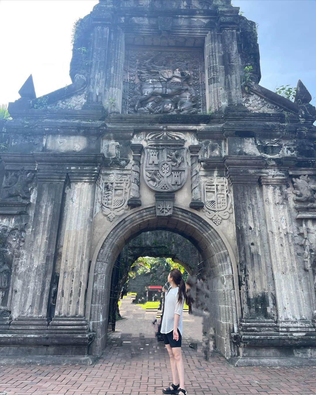 早川優衣のインスタグラム：「📍Manila  Thank you so much Alaina for everything you have done for me ❤️ It was so much fun!! I can’t wait for the our next trip ✈️  帰る前に少しだけマニラ🍃 フィリピンの友達が色々と案内してくれたおかげで、とっても楽しい1日でした！ 1ヶ月ぶりの日本も楽しみ🇯🇵🍣  毎日沢山勉強して、沢山の友達ができて 本当に今まで1番充実した夏休みでした！☀️ 色んな国に友達がいるって楽しい〜🌏 : #manila」