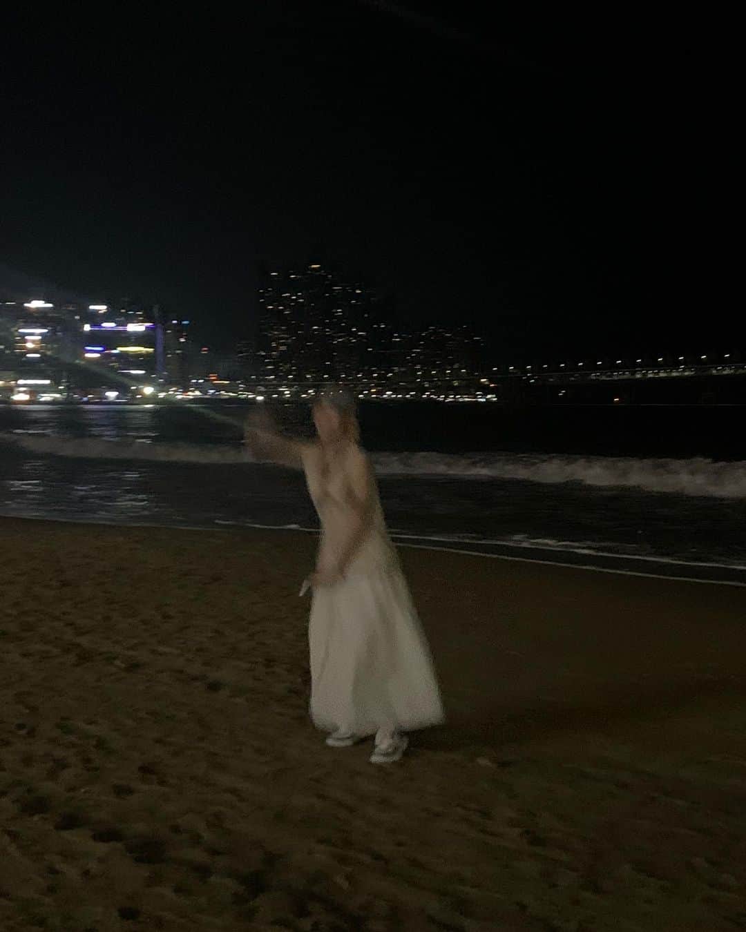 ヒョジョンさんのインスタグラム写真 - (ヒョジョンInstagram)「밤바다」9月10日 22時51分 - candyz_hyojung