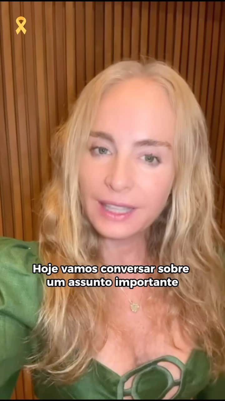 アンジェリカのインスタグラム：「Setembro Amarelo é também um lembrete de que precisamos cuidar da saúde mental das mulheres, que muitas vezes enfrentam sobrecarga e pressões silenciosas. É hora de abrir um espaço para conversas honestas, apoio mútuo e autocuidado. 💛✨   #SetembroAmarelo #SaúdeMental」