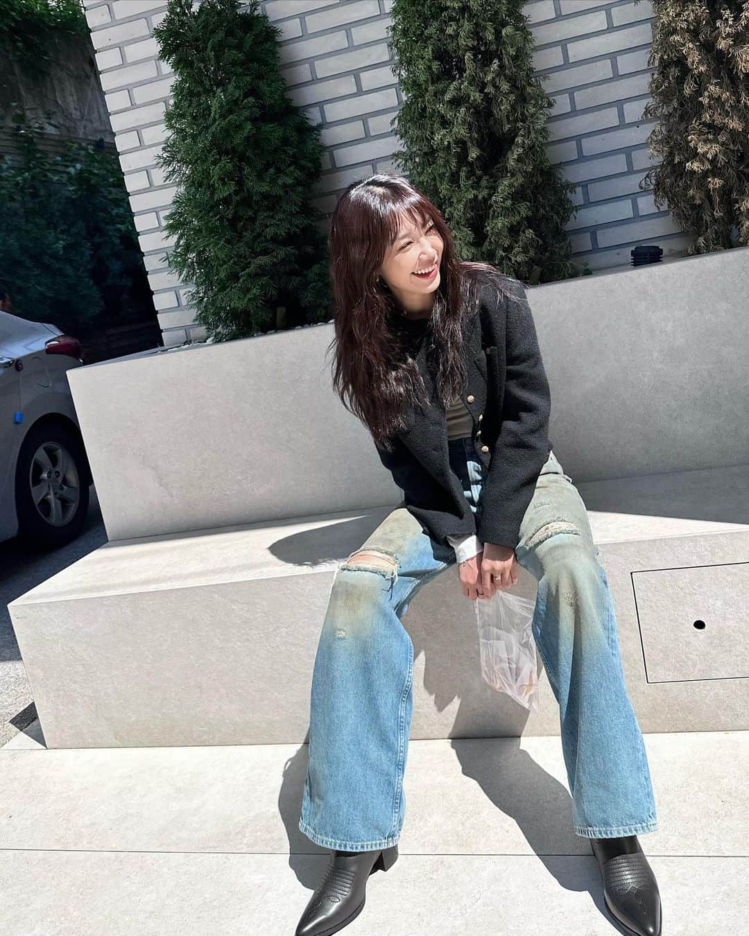 チョン・ウンジのインスタグラム：「☀️」