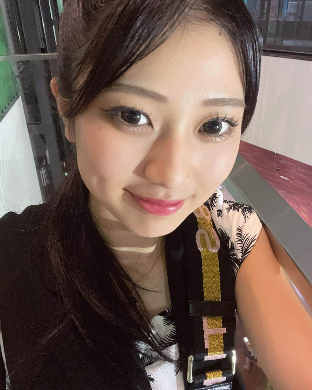 山口永愛のインスタグラム：「今日も幸せやった➰🌸  途中すっごい豪雨にやられてんけど、雨の中しょうごが走って傘買いに行ってくれた🥺  充実しすぎたので今日はぐっすり眠れそう🤞🏻🌀  みんな明日からも学校にお仕事に色々あると思うけど自分のペースで頑張ろうね🫶🏻🤍🤍🤍  #今日好き #今日好きになりました #チュンムン編 #山口永愛 #とあ」