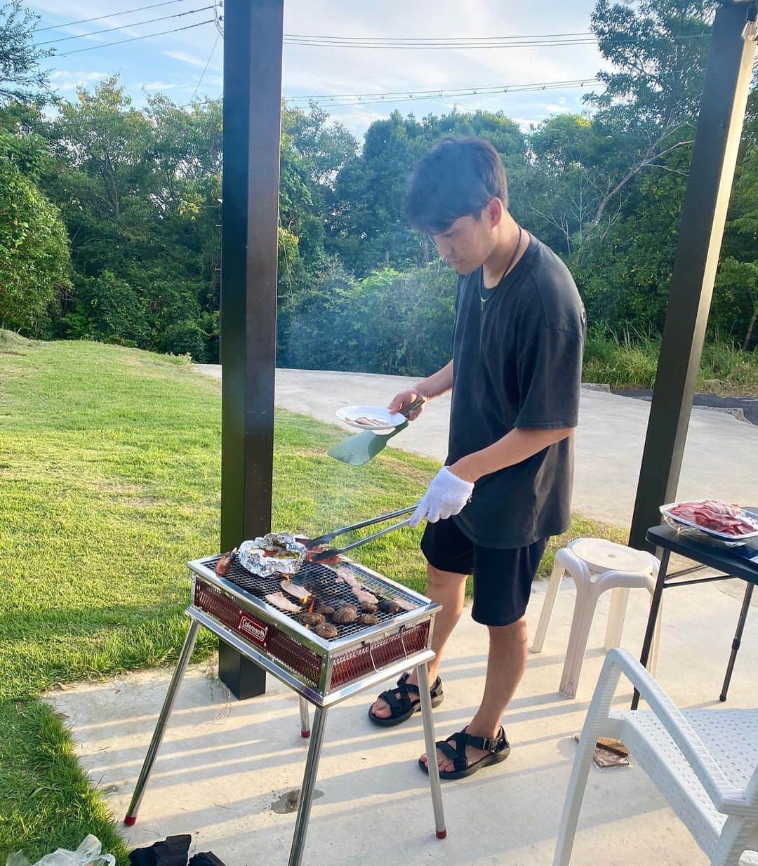のインスタグラム：「友人たちとコテージを借りてBBQ🍖  9月に入りましたが、まだまだ夏を引きずっております…👼✨」