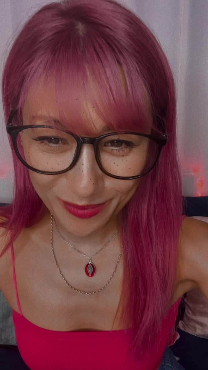 のインスタグラム：「ちょっとだけとか、絶対ちょっとだけじゃないよね🫠🫠🫠  #mays」