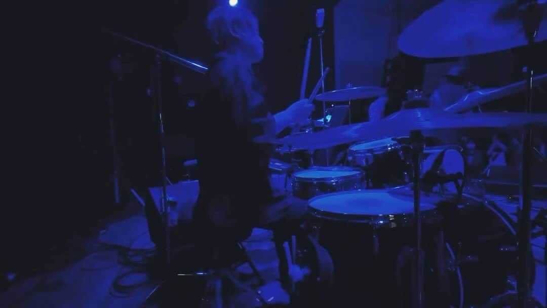 吉澤響のインスタグラム：「2023/5/5 umeda TRAD 『HARD-CORE-GEEK』/ セカイイチ  #セカイイチ #ドラム  #live #drums #drummers #gretschdrums #gretschdrummer #istanbulcymbals #promucodrumsticks #promuco」