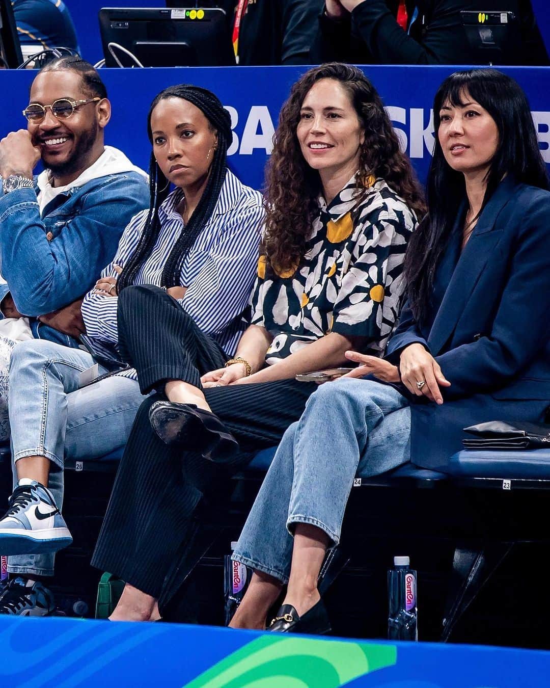 カーメロ・アンソニーさんのインスタグラム写真 - (カーメロ・アンソニーInstagram)「Melo’s got Final fever here in Manila and we’re here for the vibe 🙌  #FIBAWC x #WinForAll」9月10日 15時34分 - carmeloanthony