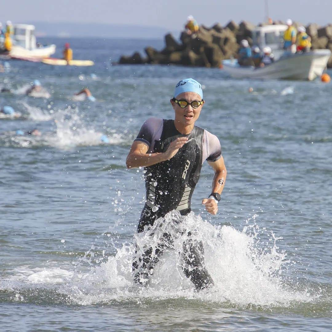 愛知県田原市のインスタグラム：「Thank you for the hot race! 熱い戦いをありがとう！  #トライアスロン伊良湖大会 が 今年も開催されました！  全国から愛知県田原市へ お越しいただいた選手の皆さん 応援団の皆さん、ボランティアの皆さん、お疲れ様でした！   #スイム#バイク#ラン #トライアスロン伊良湖   #たはら暮らし *  #渥美半島#田原市#田原#伊良湖岬#伊良湖#赤羽根#渥美半島菜の花浪漫街道#サーフィン#tahara#irago#akabane#spring#surfing#田舎暮らし#日々の暮らし#休日の過ごし方#スローライフ#instagramjaran#igersjp#scenic_jp」