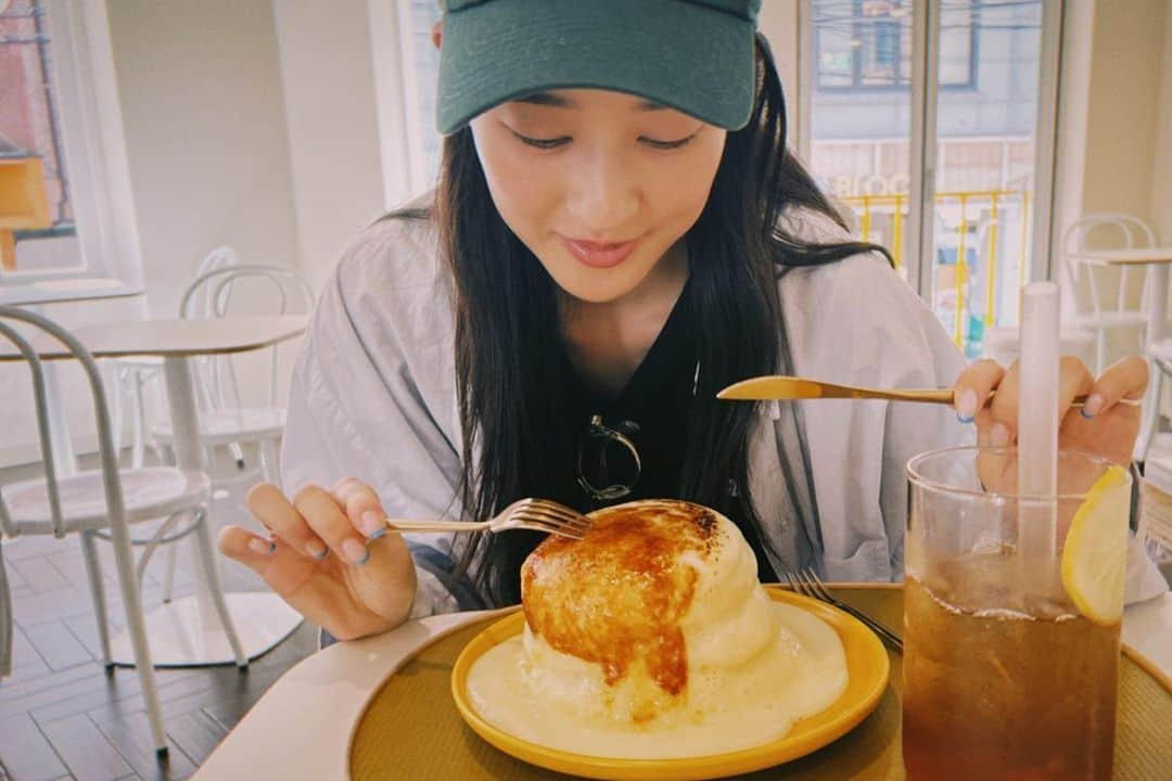 青野楓のインスタグラム：「今日までチートデー🐷🥞🙆‍♀️」