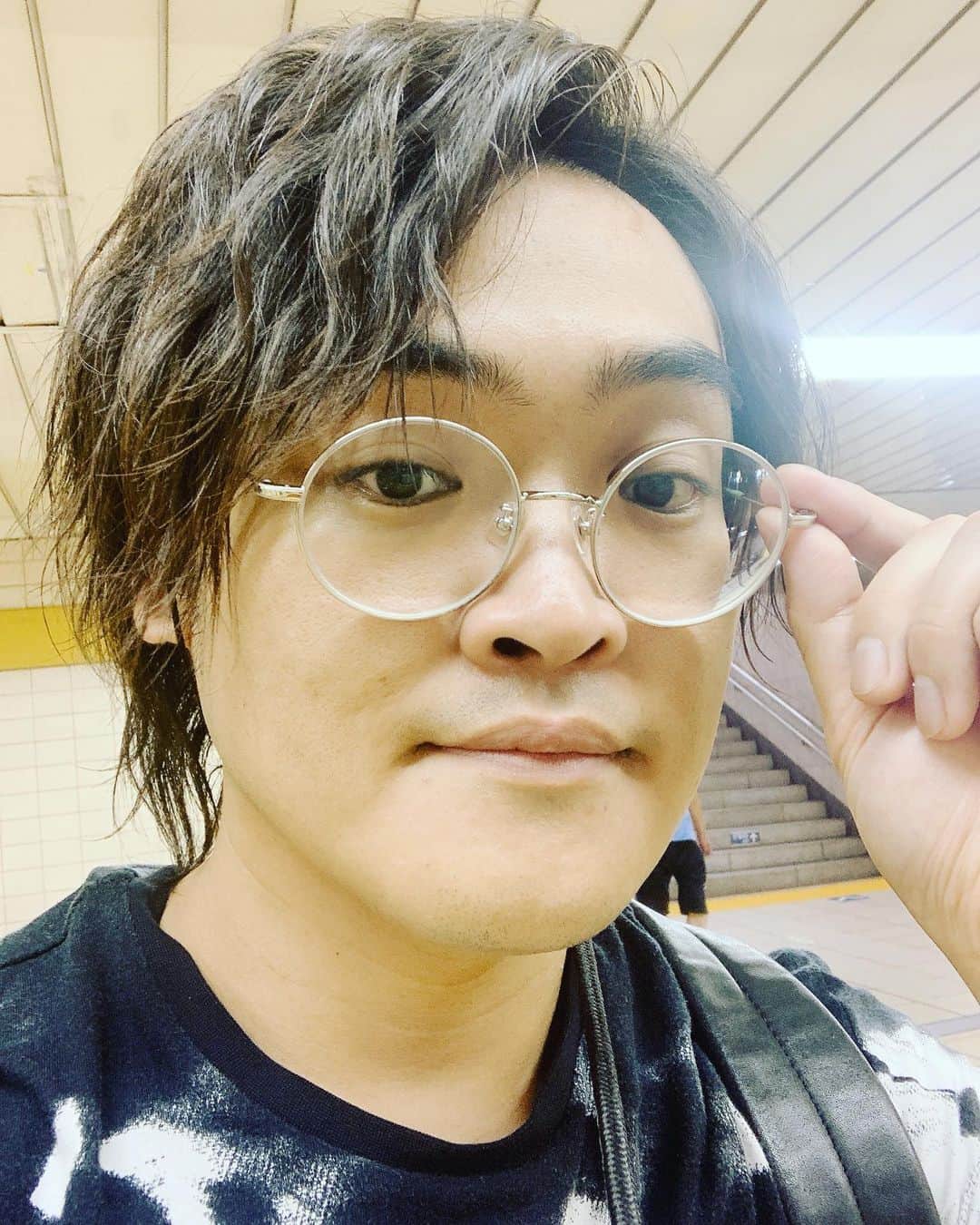 木島隆一のインスタグラム：「本日は #角川ドワンゴ学園 さんでティーチャーキジマでした🤓何かヒントが与えられていたら嬉しいです。またね！」