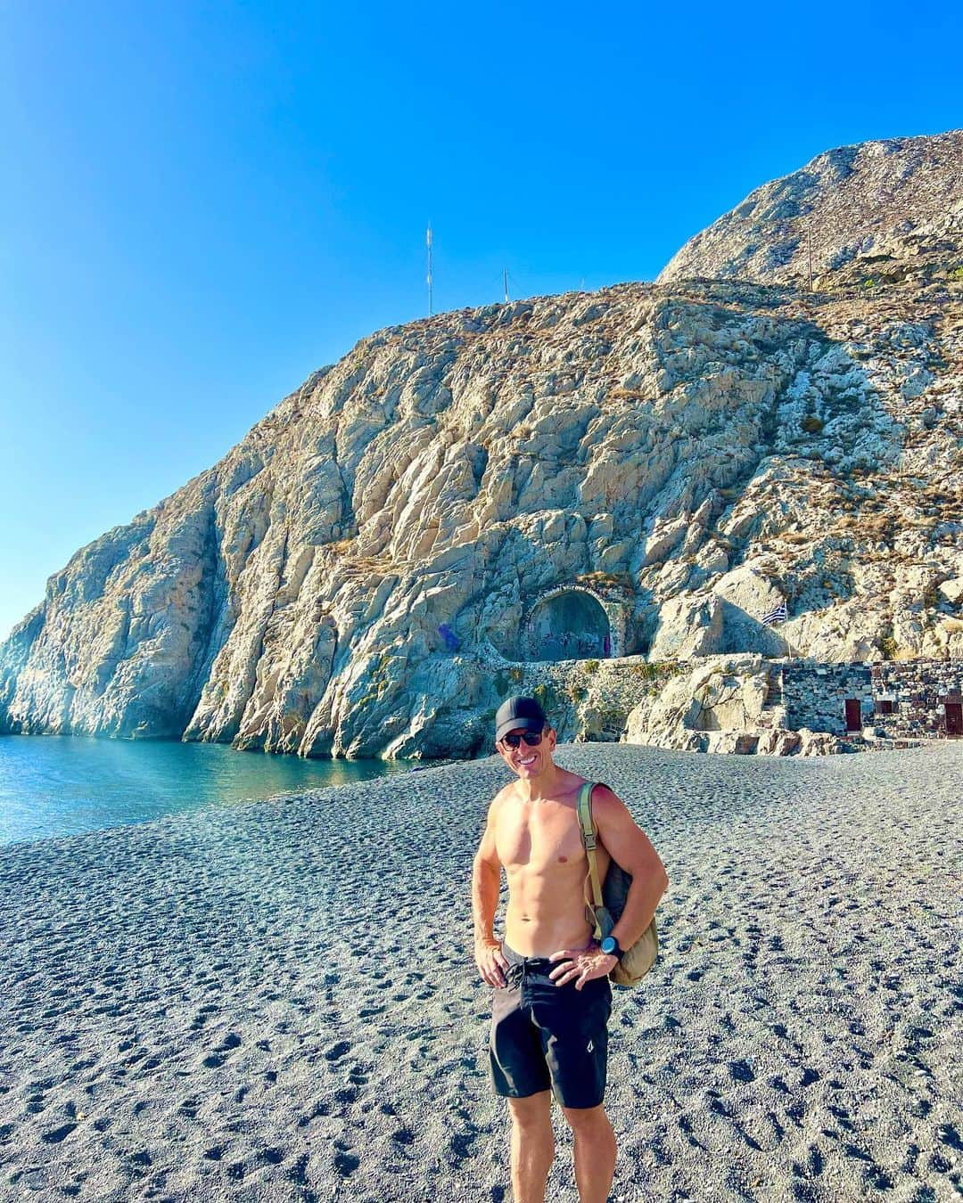 メーガン・ネイさんのインスタグラム写真 - (メーガン・ネイInstagram)「Pictures make the best memories.   Thank you Greece for grounding me, and showing us how beautiful the natural world is. 🇬🇷✌🏼❤️   #beyou」9月10日 17時00分 - iammeagennay