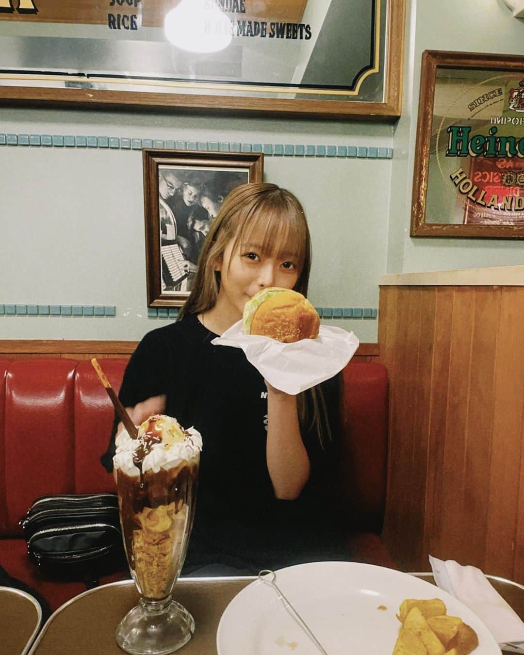宇井優良梨のインスタグラム：「よく食べよく寝る」