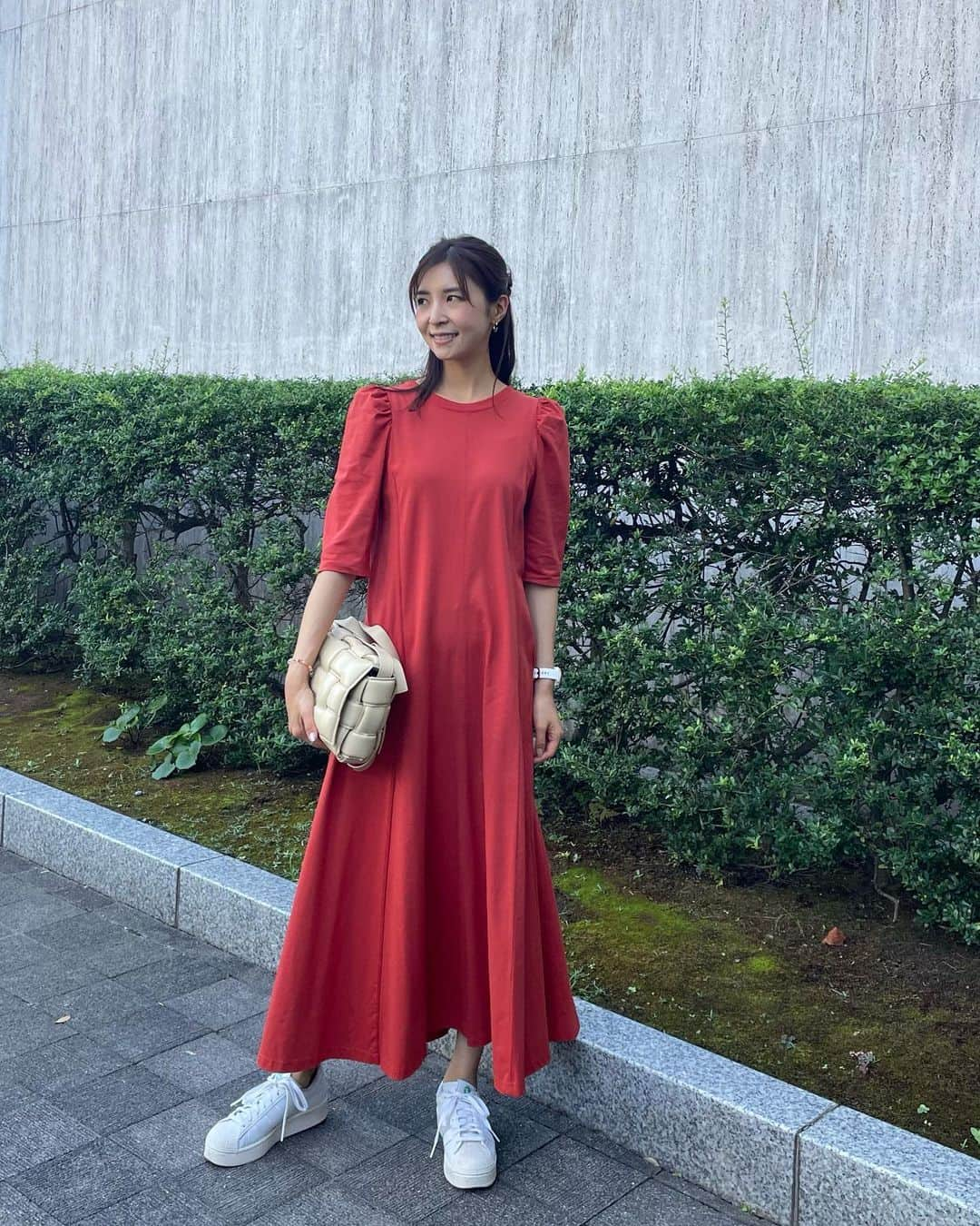 芝彰子さんのインスタグラム写真 - (芝彰子Instagram)「✔️✔️✔️  7days my outfit   .  毎日見てくださってる方 ありがとうございます🥺🩷  夏物仕舞いたいけれど まだまだできないね〜💦  断捨離始めたけれど、 捨てるのは勿体ないけれど売るのはTHEO型 面倒になってしまって…💦フリマとかしたい📦  寄付かほぼ妹にいきそうです〜🪽笑  . .  #outfit  #myoutfit #fashion #7daysmyoutfit #私服 #私の7日間 #7日間コーデ」9月10日 17時28分 - akiaki1221