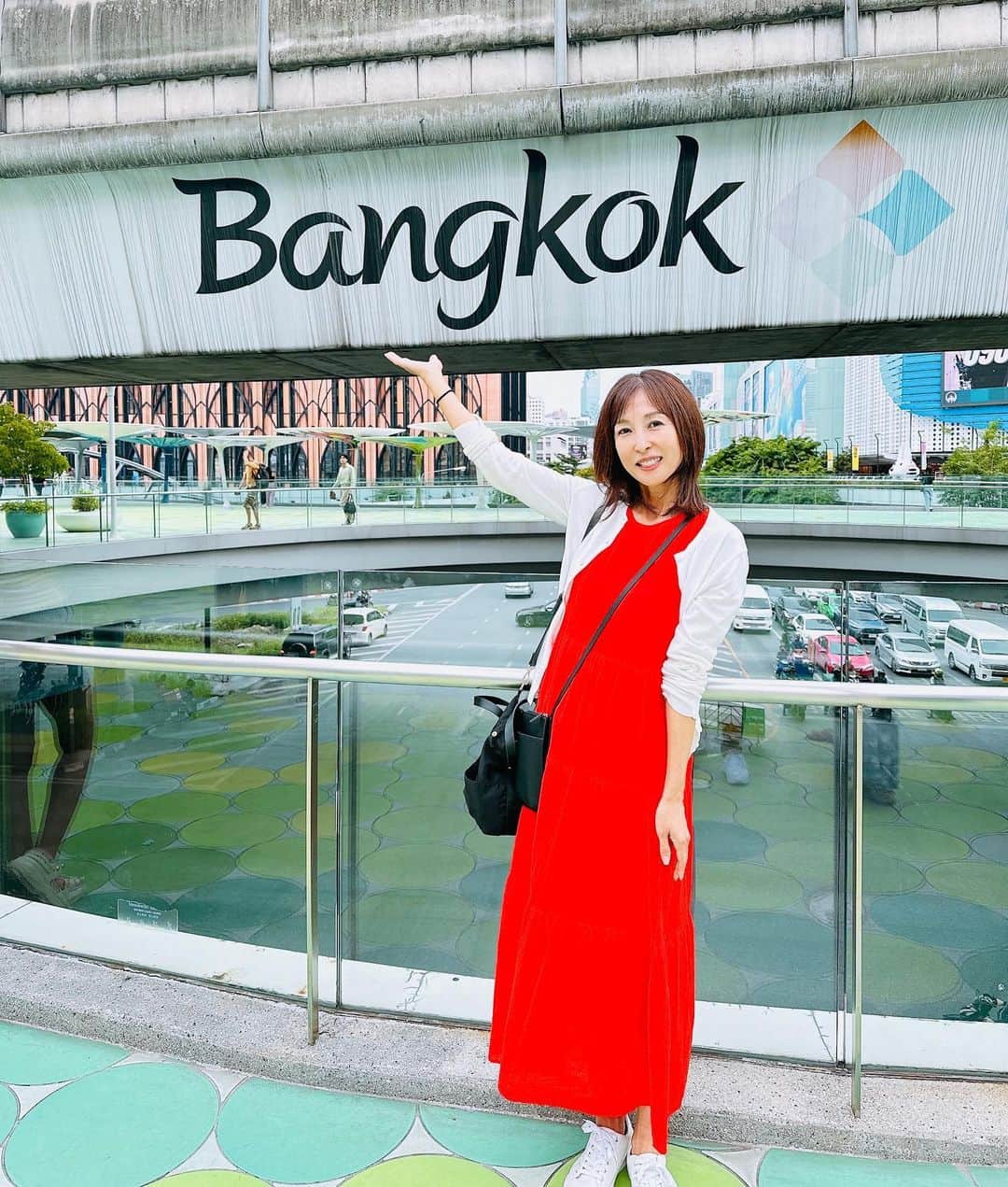 かとうれいこさんのインスタグラム写真 - (かとうれいこInstagram)「何処か分かるよね〜🇹🇭  #旅 #タイ #bangkok」9月10日 17時43分 - katoreiko_official
