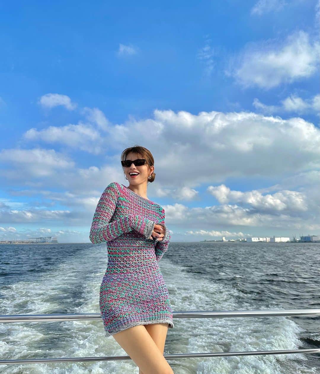 マギーのインスタグラム：「最強だいすきメンバー⛵️🩷 #lastsummercruising  昨日うまく写真が反映されてなかったみたいので 今日は多めに🥹」