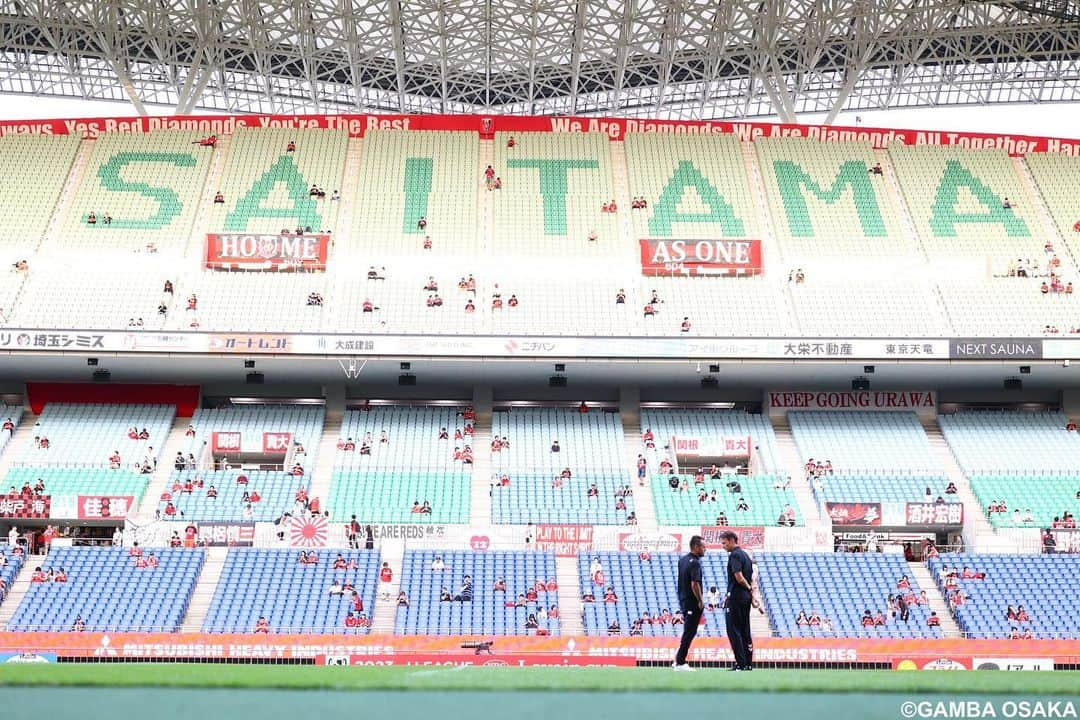 ガンバ大阪のインスタグラム：「⁡ 📍埼玉スタジアム２００２🏟️ ⁡ ⁡ @dani_poyatos  #ガンバ大阪 #GAMBAOSAKA #🔵 #⚫️  #BETHEHEATBETHEHEART  #ガンバ写真部 #📸 #Jリーグ #jleague #パナスタ」