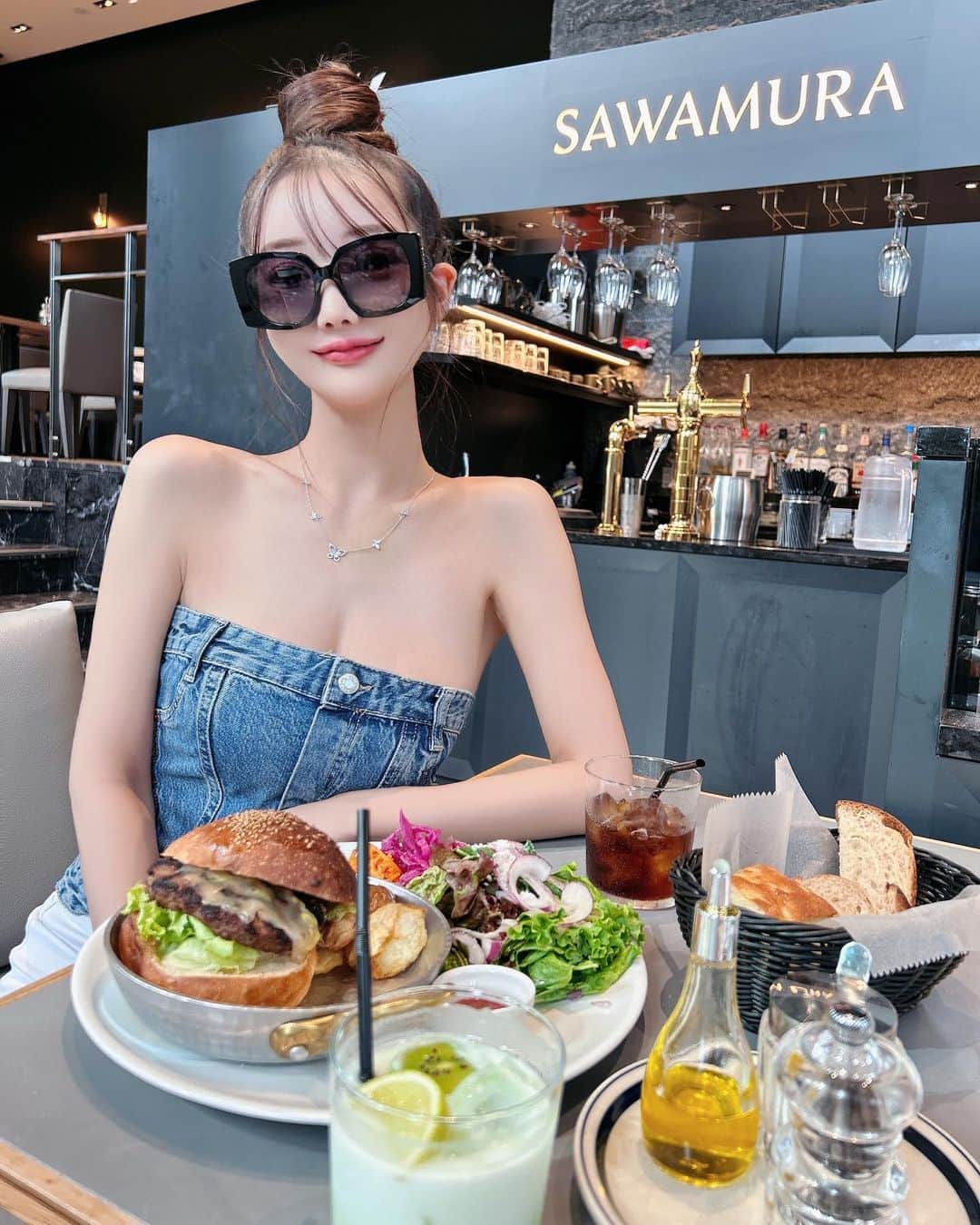 MIKAのインスタグラム：「👽」