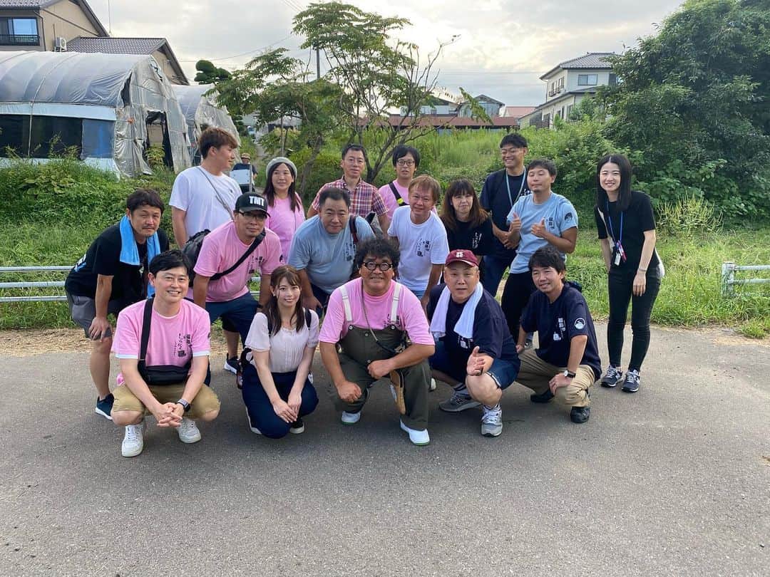 のインスタグラム：「福島テレビ　#誰しら　ロケ終了！ 10月13日金曜夜7時からの新作は、 伊達市特集！ いや〜、食べた食べた！ 美味かったぁ〜！ 飲んだ飲んだ！ 酔ったぁ〜！ そして笑った笑った！ 楽しいかったぁ〜！ 結構大人数でロケしてるんですね？ と驚かれます😊 お楽しみに！」