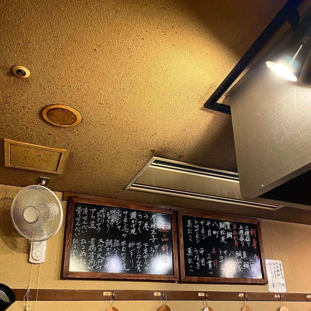 mar.ayaさんのインスタグラム写真 - (mar.ayaInstagram)「最近の写真。 見返すと食事制限と無縁な生活😂やばい、しばらくヨガ行けてない…🤰🏻 1-3. 関西出張が被った佑さんと、大阪お初天神通りで、はしご🍻 4. 十条の銭湯、喫茶店が渋すぎて、絶対次は喫茶店の営業日に合わせて行きたい！ 5. 清澄白河にある築地やまののお弁当 6. 名前忘れた…けど久々の二郎系🍜 7-9. 引越す街の検討に、佑さんと沿線ぶらりの日。2日で約30ほどのスーパーを巡った…  佑さん一推しの鉄板焼肉、大当たりという店。水浴びする野菜たち。ウルトラマンと佑さん。無事引越し先決まり安心！」9月10日 18時15分 - mar.aya