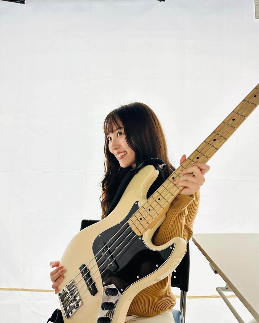 杉岡泉美のインスタグラム：「「役者犬のうた」リリースイベント！ 今日は埼玉県！！イオンモール羽生様でした！ありがとうございました✨ 沢山の方々が手拍子などして下さったり、凄く嬉しかったです！ありがとうございます！また、埼玉県行きたいです✨✨ 十万石饅頭が売っていたので食べました☺︎」