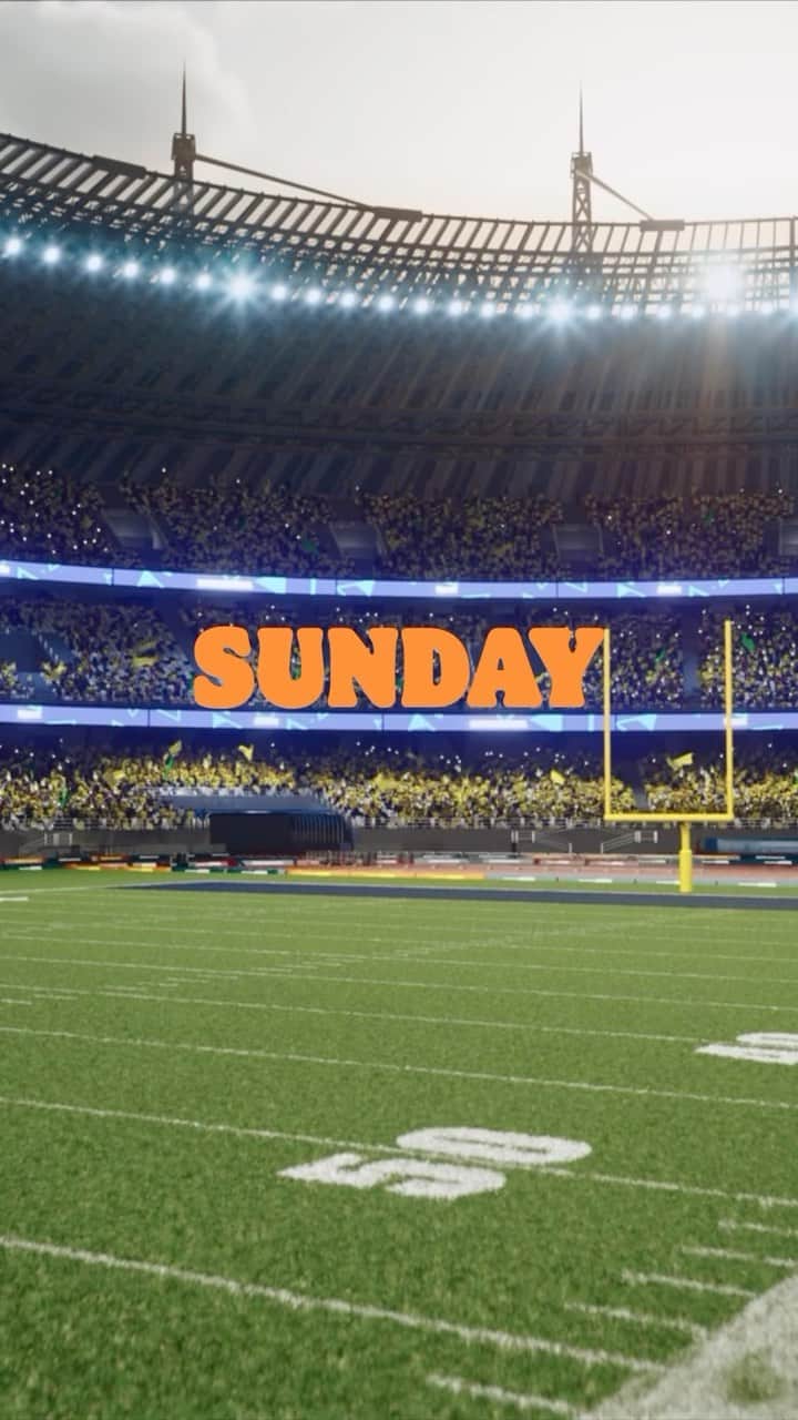 のインスタグラム：「a new jingle to occupy your brain on Sunday 🏈🙃」
