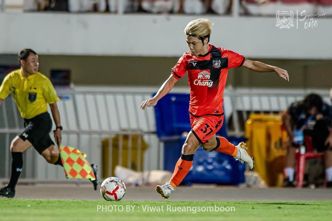 馬場悠企さんのインスタグラム写真 - (馬場悠企Instagram)「The only thing I can do is  "do my best.  #thaileague  #suphanburifc #volt #no37 #japan #asia #footballplayer  #football #ilovefootball #ilovesoccer #mylife #enjoy #training #youtube」9月10日 19時12分 - yuki_bamba32