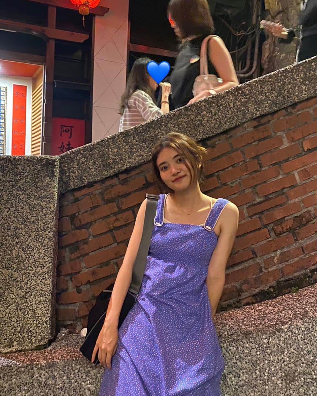 のインスタグラム：「Had a short family trip to Taiwan! Another favorite place in this world☀️ 写真を見返したらなんとも言えない顔が多くありました」