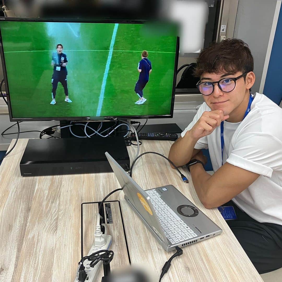 のインスタグラム：「. 🇯🇵vs🇩🇪 試合観戦⚽️ 日本代表強すぎるよ！ 最高に楽しいゲームでした👍  #日本代表  #ドイツ代表」