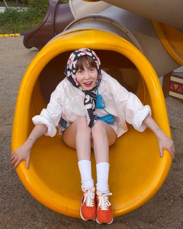 ヒョナ のインスタグラム：「수정아 수정아 다음에 또 타자 🎀💕✨」