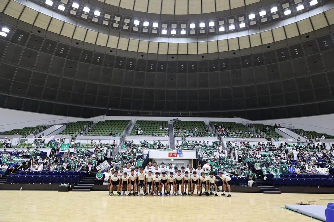 ＦＣ岐阜のインスタグラム：「. FC岐阜2023ファン感謝祭💚  たくさんのご来場誠にありがとうございました☺️🌈  #FC岐阜 #名鉄協商 #コッペ亭 #RAZZOLI」