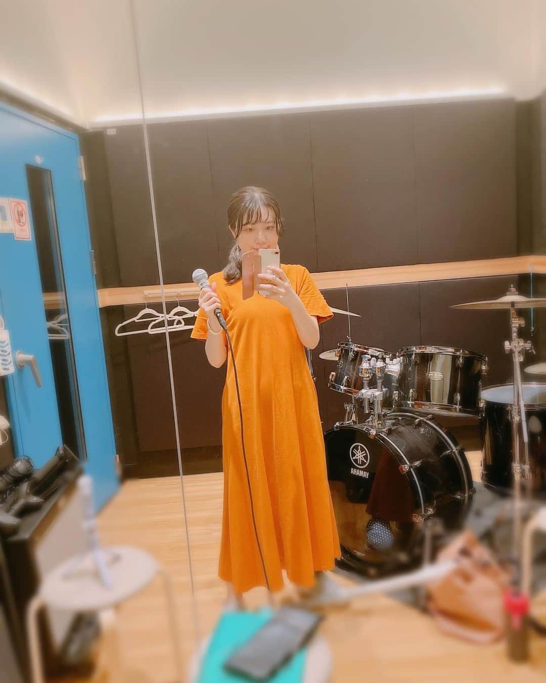 のインスタグラム：「いよいよ9/14は鶴舞パーチさんで アコースティックDuoライブです🥳  練習、練習〜❣️  한 걸음씩 전진✊✨」