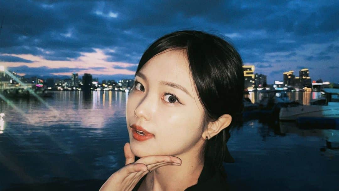 のインスタグラム：「그림같은 속초 바다뷰 🥰❤」