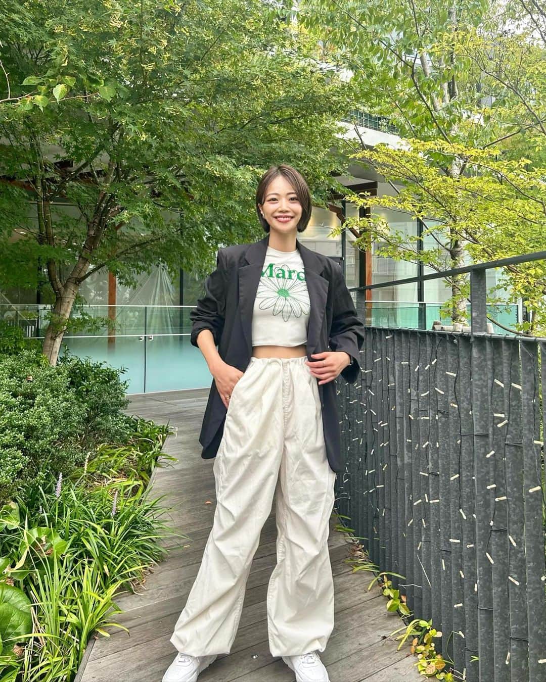 のインスタグラム：「September🌿🍊 @mardi_mercredi_official   . . . . #韓国ファッション #韓国コーデ #ショートヘア #ショートボブ #mardi #mardimercredi」