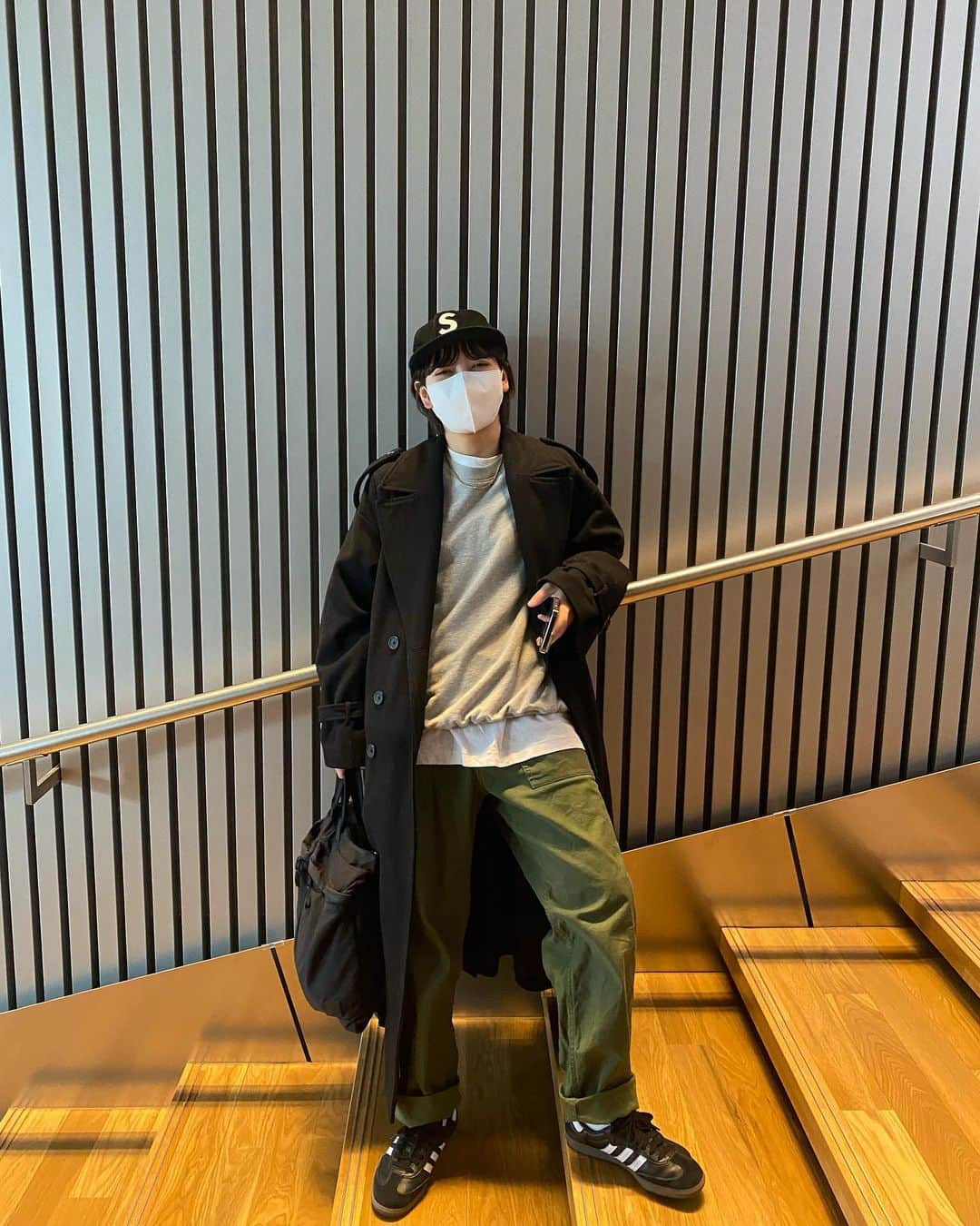 のインスタグラム：「＊去年の秋冬コーデ、今年は何着ようかナン . #ootd#メンズライク#シティーガール#シティーボーイ#adidassamba#ミリタリーコーデ#outfit#mensfashion#used#classystreetwear#freshfits#outfitoftheday#pauseshots#snobshots#military#cityboy#cityboyootd#whatwewear#whatwelike」